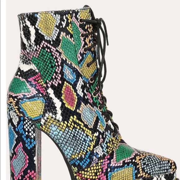 LILIANA NWOT boots sz 7 - Picture 2 of 6